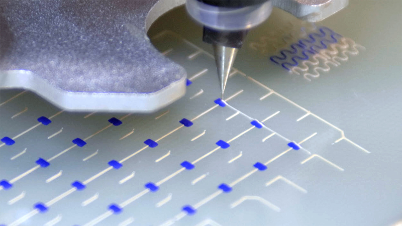 Illustration for article titled This Printer Churns Out Complex Double-Layered Circuit Boards